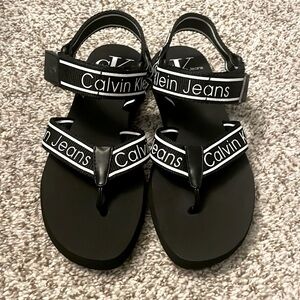 Brand new,Calvin Klein,Velcro Women's mikki Flat Sandal Strap Black/White
